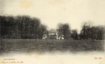 8175 Gezicht over de weilanden van het landgoed Beerschoten bij De Bilt uit het zuiden, met op de achtergrond het huis.